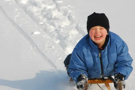 Rodeln für Kinder im Schnee am Kronplatz